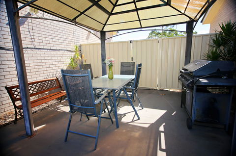 Roma Inland Motor Inn - Taree Accommodation 1