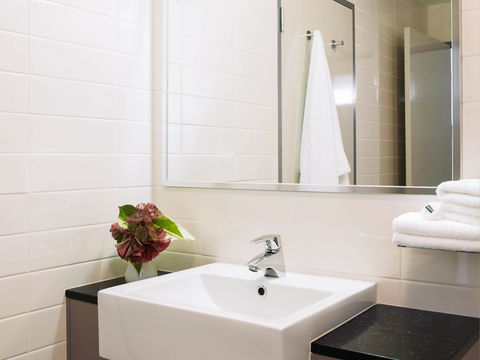 Novotel Darwin Airport Hotel - Taree Accommodation 1