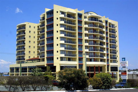 Springwood Tower Apartment Hotel - Taree Accommodation 0