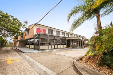 Camp Hill Hotel - Taree Accommodation 0