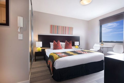 Quest Mascot - Taree Accommodation 1