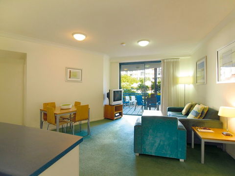 Oaks Calypso Plaza Resort - Taree Accommodation 5