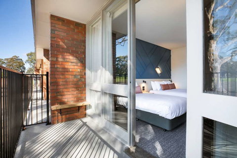 Nightcap at Sandown Park Hotel - Taree Accommodation 3