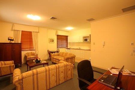 ULTIQA Rothbury Hotel - Taree Accommodation 5