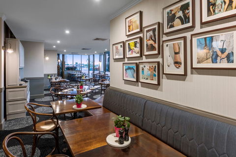 View Brisbane - Taree Accommodation 5