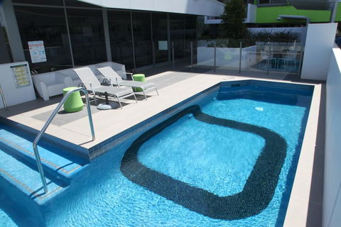 Code Apartments - Taree Accommodation 1
