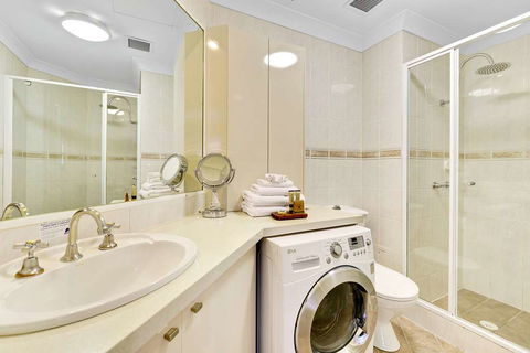 The Manor Apartment Hotel - Taree Accommodation 1