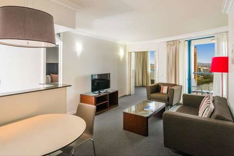 Mantra On Queen - Taree Accommodation 6