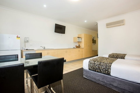 Coral Cay Resort Motor Inn - Taree Accommodation 4