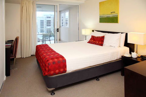 Cairns Central Plaza Apartment - Taree Accommodation 11