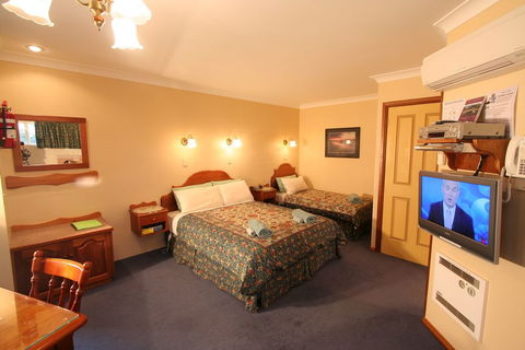 Swansea Cottages - Taree Accommodation 2
