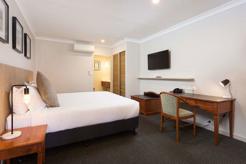 Brisbane International - Virginia - Taree Accommodation 1