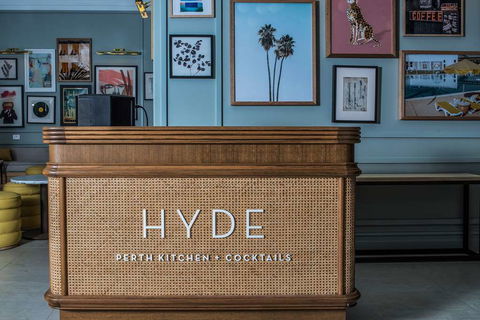 Art Series - The Adnate - Taree Accommodation 2