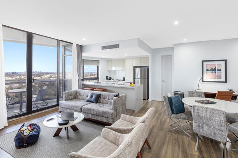 Meriton Suites Church Street, Parramatta - Taree Accommodation 1