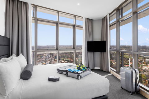 Meriton Suites Church Street, Parramatta - Taree Accommodation 2