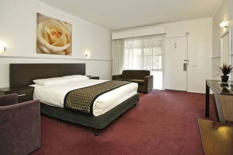 Rowville International Hotel - Taree Accommodation 2