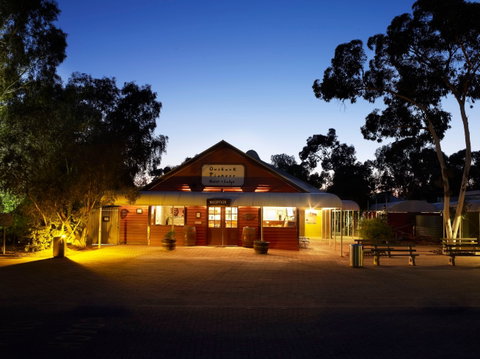 Outback Hotel & Lodge - Taree Accommodation 0