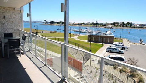 York Cove - Taree Accommodation 4