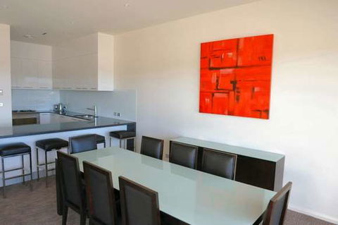 York Cove - Taree Accommodation 11