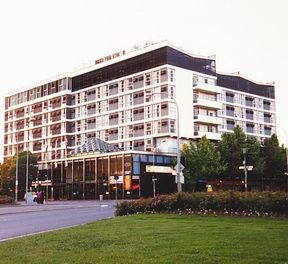 Hotel Adelaide International - Taree Accommodation 0