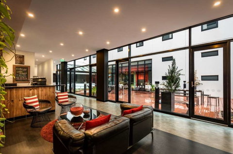Essence Hotel Carlton - Taree Accommodation 2