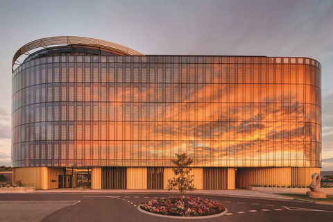 Vibe Hotel Canberra Airport - Taree Accommodation 1