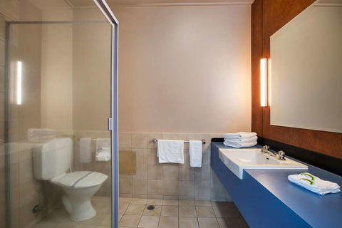 Burvale Hotel - Taree Accommodation 2