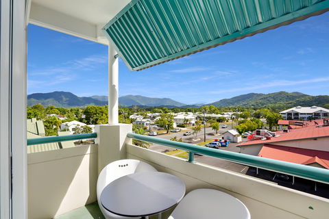Cairns Sheridan Hotel - Taree Accommodation 1