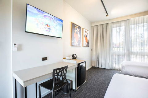 Nightcap At Sandown Park Hotel - Taree Accommodation 2