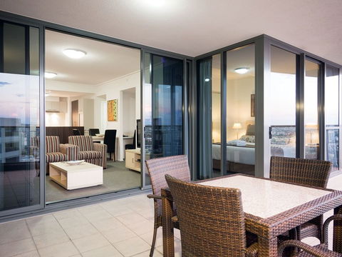 Oaks Aurora - Taree Accommodation 2