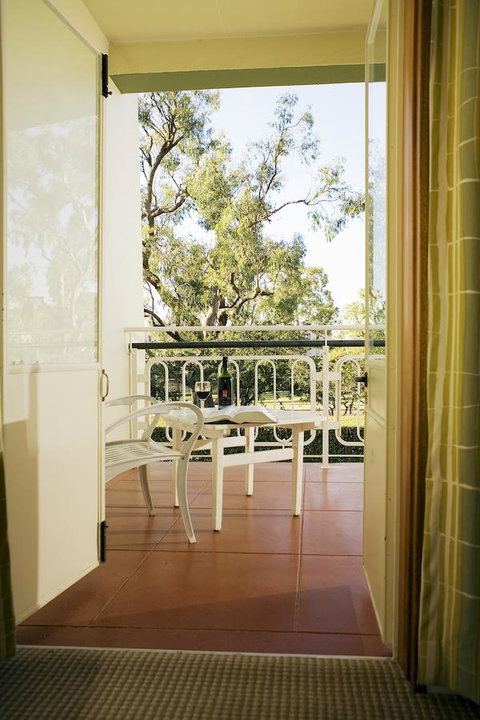 University House - ANU - Taree Accommodation 16