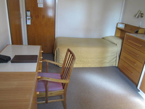 University House - ANU - Taree Accommodation 43