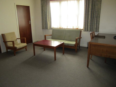 University House - ANU - Taree Accommodation 42