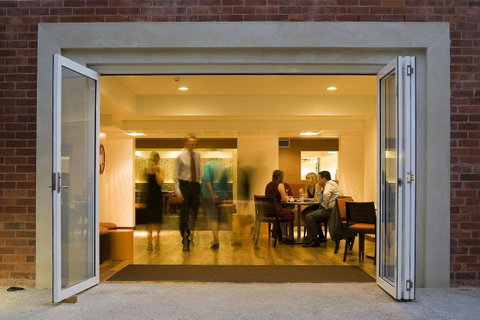 University House - ANU - Taree Accommodation 25
