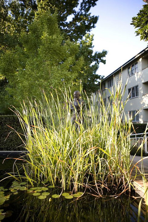 University House - ANU - Taree Accommodation 11