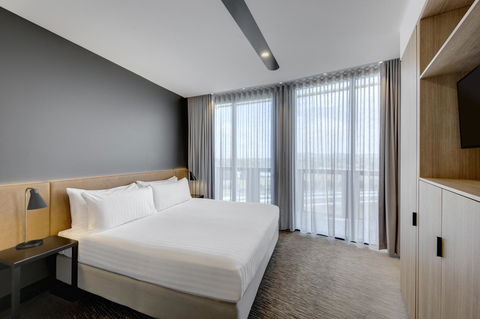 Vibe Hotel Canberra - Taree Accommodation 42