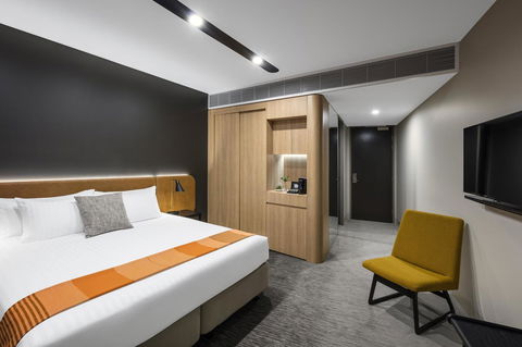 Vibe Hotel Canberra - Taree Accommodation 22