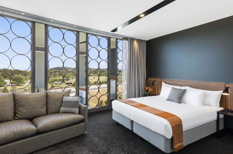 Vibe Hotel Canberra - Taree Accommodation 24
