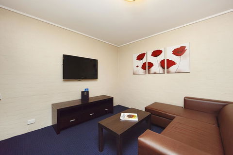 Ibis Styles Canberra - Taree Accommodation 13