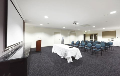 Ibis Styles Canberra - Taree Accommodation 20