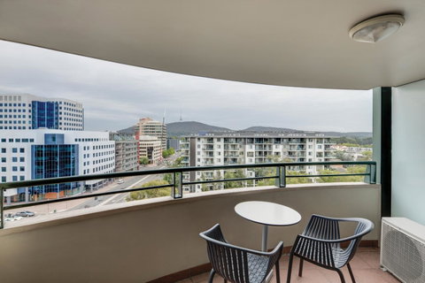 Adina Serviced Apartments Canberra James Court - Taree Accommodation 2