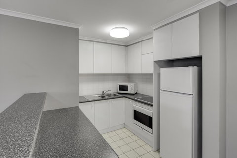 Adina Serviced Apartments Canberra James Court - Taree Accommodation 1
