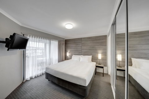 Adina Serviced Apartments Canberra James Court - Taree Accommodation 11