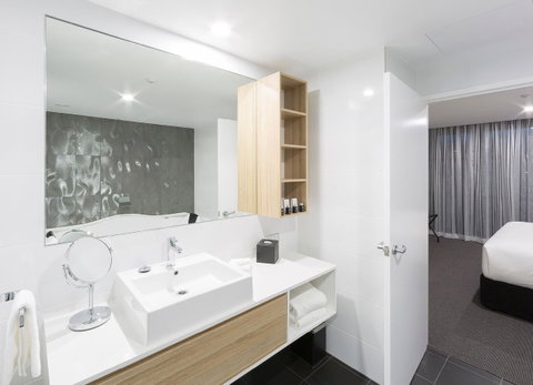 Avenue Hotel Canberra - Taree Accommodation 11