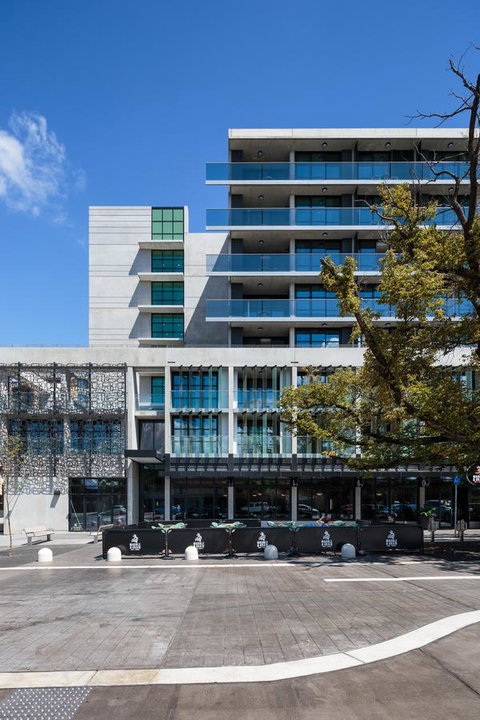 Avenue Hotel Canberra - Taree Accommodation 24
