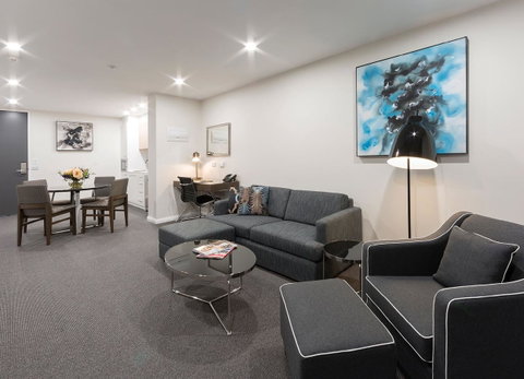 Avenue Hotel Canberra - Taree Accommodation 2