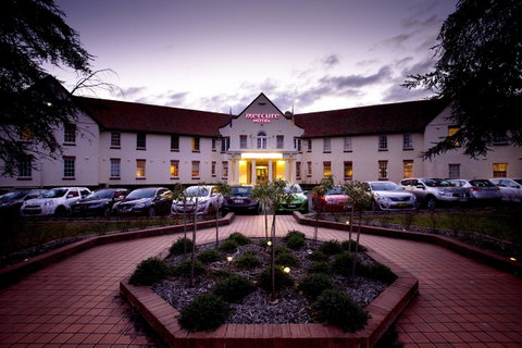 Mercure Canberra - Taree Accommodation 23