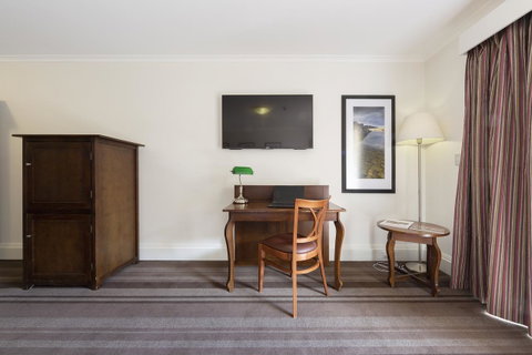 Mercure Canberra - Taree Accommodation 12