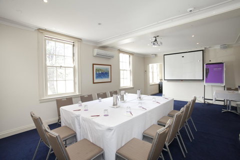 Mercure Canberra - Taree Accommodation 37