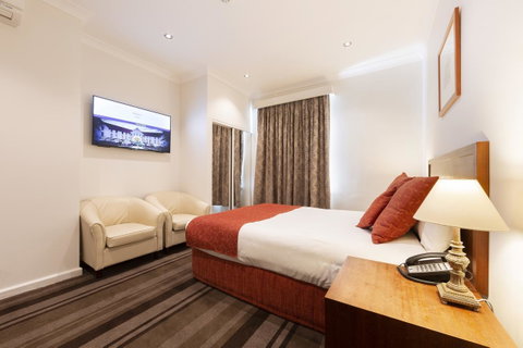 Mercure Canberra - Taree Accommodation 16